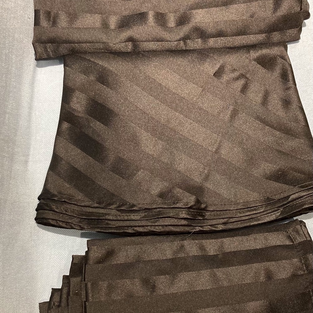 Two Tablecloths with 12 Napkins Set